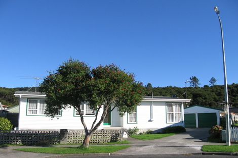 Photo of property in 15 Kerepehi Grove, Wainuiomata, Lower Hutt, 5014