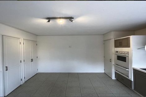 Photo of property in 6 Monet Grove, West Harbour, Auckland, 0618