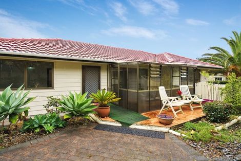 Photo of property in 9 Elliot Street, Howick, Auckland, 2014