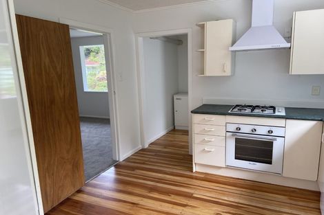 Photo of property in 162 Broderick Road, Johnsonville, Wellington, 6037