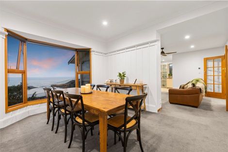 Photo of property in 109 Moncks Spur Road, Redcliffs, Christchurch, 8081
