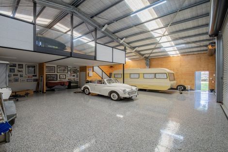 Photo of property in 121 Access Road, Kumeu, 0891