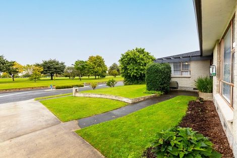 Photo of property in 90 Freyberg Avenue, Tamatea, Napier, 4112