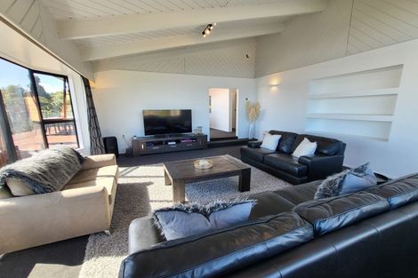 Photo of property in 13 Stanton Crescent, Karoro, Greymouth, 7805