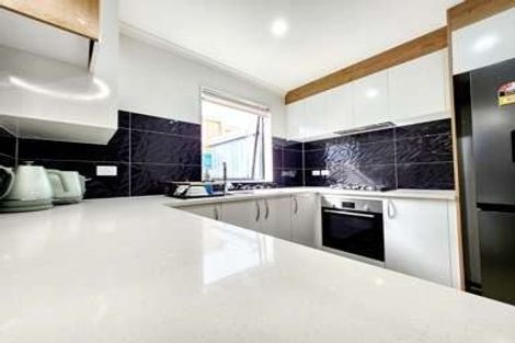 Photo of property in 6c Christmas Road, Manurewa, Auckland, 2102