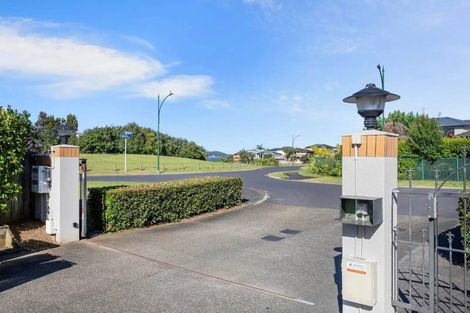 Photo of property in Waimanu Bay Village, 30/1 Piriti Drive, Te Atatu Peninsula, Auckland, 0610