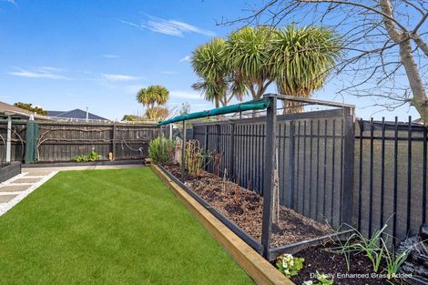 Photo of property in 7 Strathcarron Place, Broomfield, Christchurch, 8042