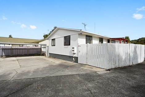 Photo of property in 15 Garland Drive, St Andrews, Hamilton, 3200