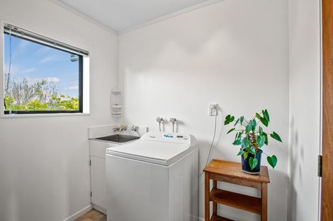 Photo of property in 2/38 Waimea Street, Westown, New Plymouth, 4310
