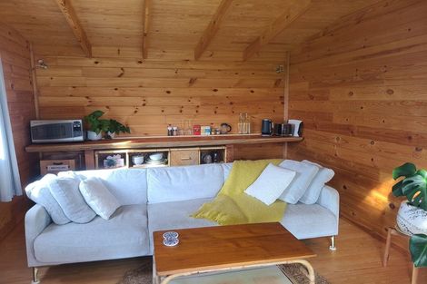 Photo of property in 15 Massey Road, Waipu, 0582