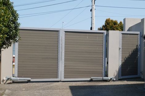 Photo of property in 43 Bleakhouse Road, Howick, Auckland, 2014