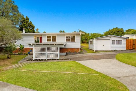 Photo of property in 16 Rosalind Road, Glenfield, Auckland, 0629