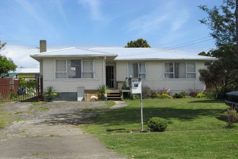 Photo of property in 37 Mckenzie Road, Mangere Bridge, Auckland, 2022