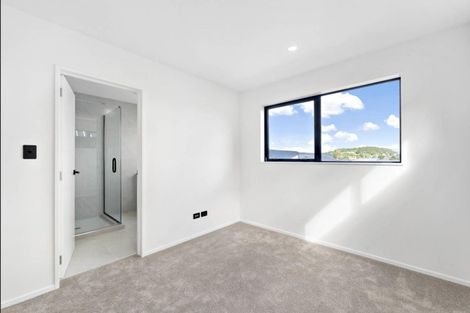Photo of property in 71 Taukahiwi Road, Pukekohe, 2120