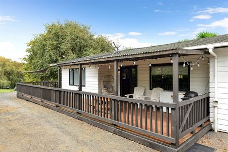 Photo of property in 6 Cemetery Road, Waiuku, 2123