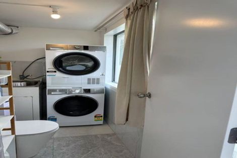 Photo of property in 26 Waimana Avenue, Northcote Point, Auckland, 0627