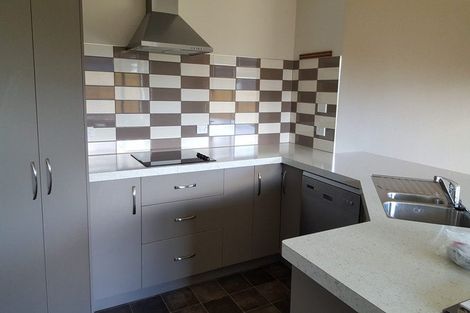 Photo of property in 39 Pegasus Place, Kelvin Grove, Palmerston North, 4414