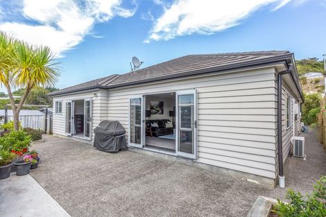Photo of property in 53 Staithes Drive North, Whitby, Porirua, 5024