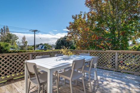 Photo of property in 6 Alma Road, Milford, Auckland, 0620