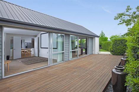 Photo of property in 17 Crown Close, Prebbleton, 7604