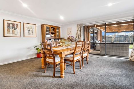 Photo of property in 7 Strathcarron Place, Broomfield, Christchurch, 8042