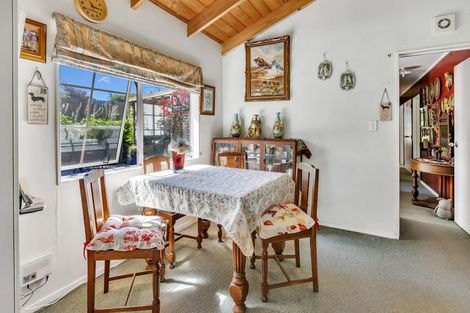 Photo of property in 43 Poike Road, Hairini, Tauranga, 3112