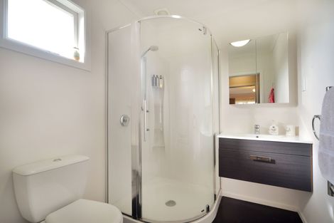 Photo of property in 30a Enderby Drive, Te Atatu Peninsula, Auckland, 0610