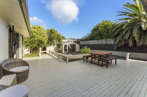 Photo of property in 62 Raumati Road, Raumati Beach, Paraparaumu, 5032