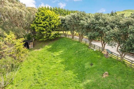 Photo of property in 20 Coroglen Rise, Pukerua Bay, 5026