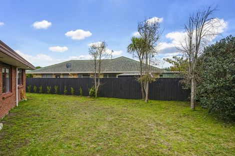 Photo of property in 4 Glen Loch Place, Paraparaumu, 5032