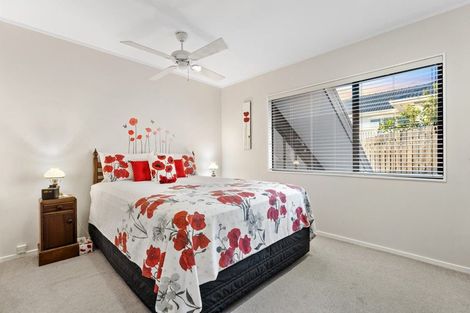 Photo of property in 1/14a Richards Avenue, Forrest Hill, Auckland, 0620