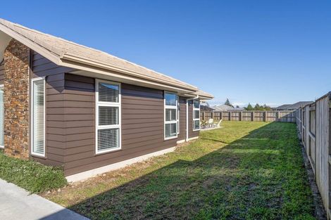 Photo of property in 11 Maple Grove, Solway, Masterton, 5810