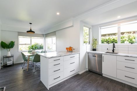 Photo of property in 14 Moorhouse Street, Taradale, Napier, 4112