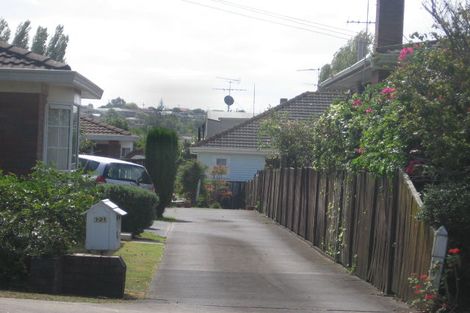Photo of property in 1/121 Shakespeare Road, Milford, Auckland, 0620