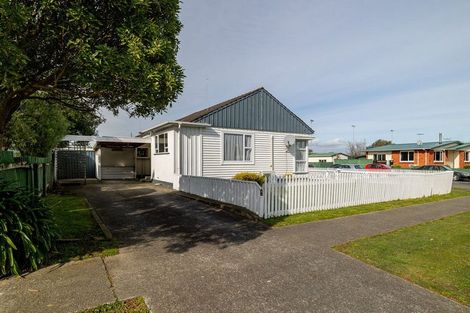 Photo of property in 2 Virginia Crescent, Feilding, 4702