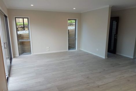 Photo of property in 10 Ridgeview Close, Red Beach, 0932