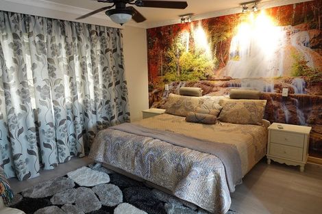 Photo of property in 76 Ferndown Avenue, Papatoetoe, Auckland, 2025