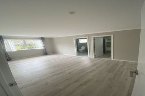 Photo of property in 39b Valley Road, Glenfield, Auckland, 0629