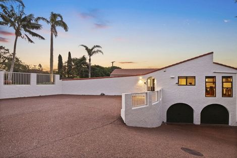 Photo of property in 241a Golf Road, Titirangi, Auckland, 0604