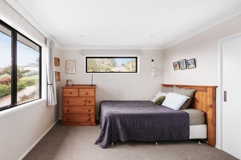 Photo of property in 4r Estates Terrace, Welcome Bay, Tauranga, 3175