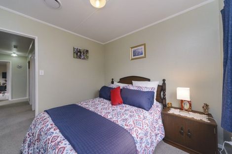 Photo of property in 35 Peter Hall Drive, Kelvin Grove, Palmerston North, 4414