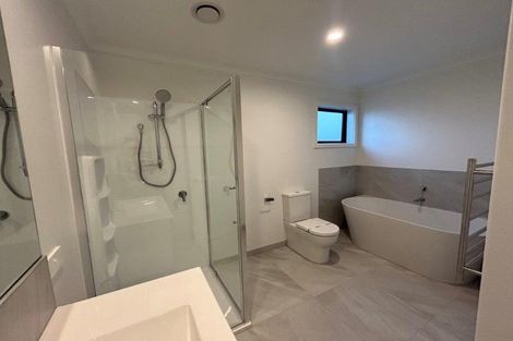 Photo of property in 24 Atutahi Lane, Papamoa, 3118