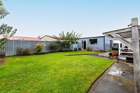 Photo of property in 90 Freyberg Avenue, Tamatea, Napier, 4112