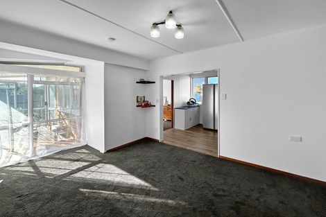 Photo of property in 14 Belfast Place, Roslyn, Palmerston North, 4414