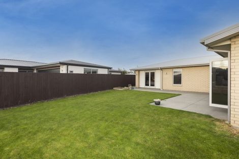 Photo of property in 94 Rannoch Drive, Broomfield, Christchurch, 8042