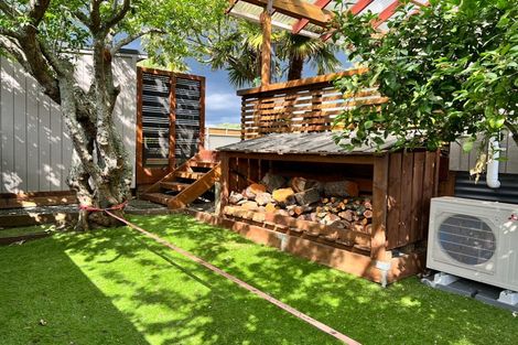 Photo of property in 13 Murray Street, Drury, 2113