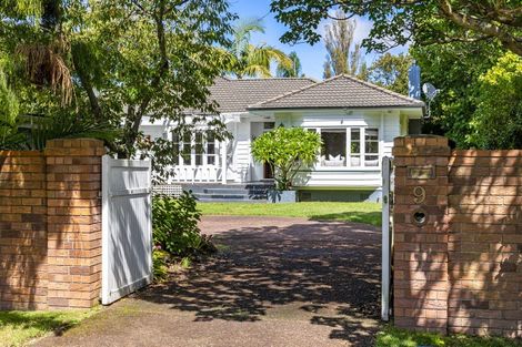 Photo of property in 9 Glamis Avenue, Manly, Whangaparaoa, 0930