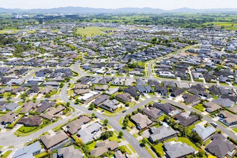 Photo of property in 52 Magellan Rise, Flagstaff, Hamilton, 3210