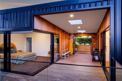 Photo of property in 2 Wairau Road, Oakura, 4374