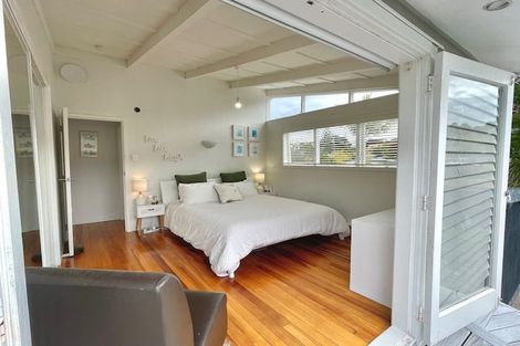 Photo of property in 1/47 Selwyn Crescent, Forrest Hill, Auckland, 0620